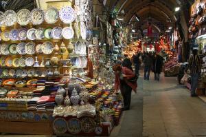 Turecký Grand Bazzar, již přes 500 let si zde můžete nakoupit