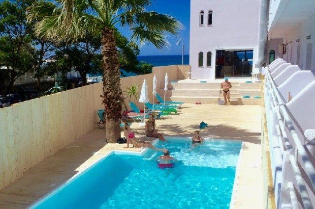 Hotel Amuse má také bazén